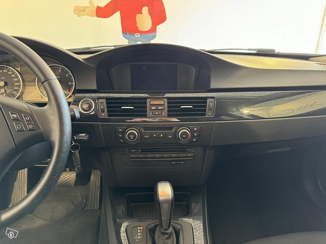 BMW 318 9