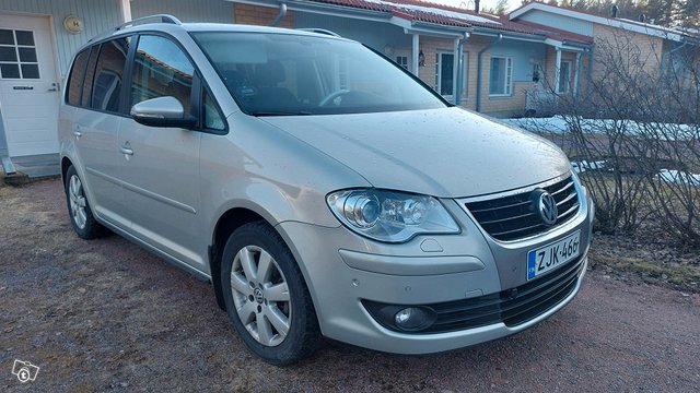 Volkswagen Touran, kuva 1