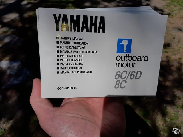 Yamaha 8 9
