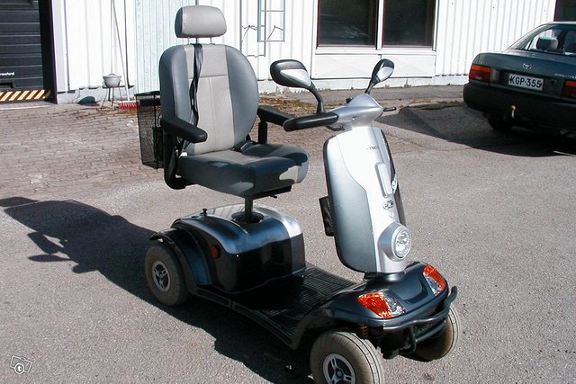 Kymco foru, senioriskootteri 5