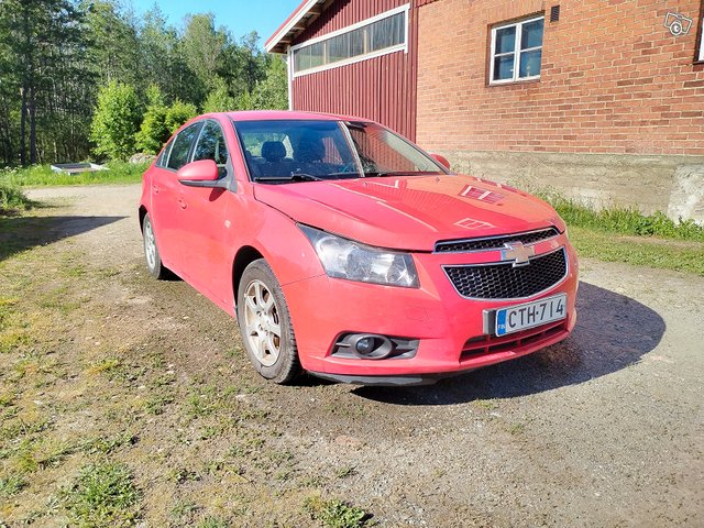 Chevrolet Cruze 4