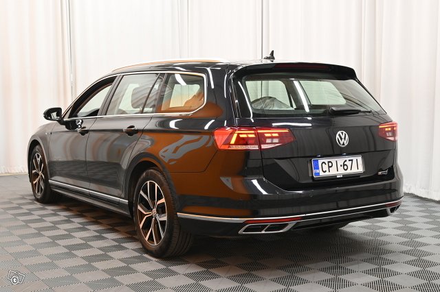 Volkswagen Passat 4