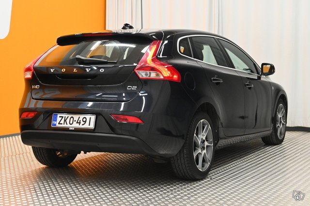 Volvo V40 7