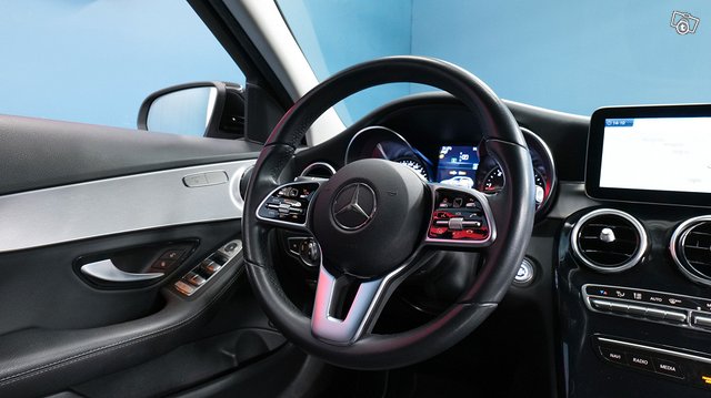 Mercedes-Benz C 9