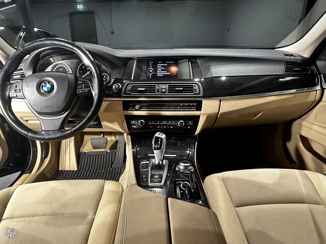 BMW 520 3