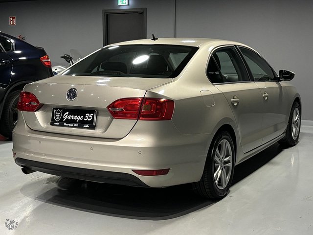 Volkswagen Jetta 19