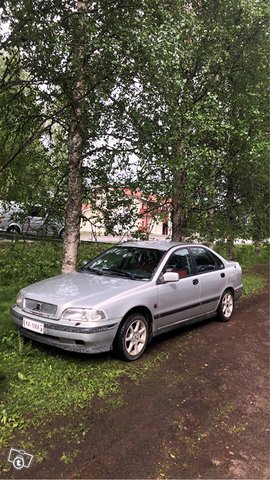 Volvo S40, kuva 1