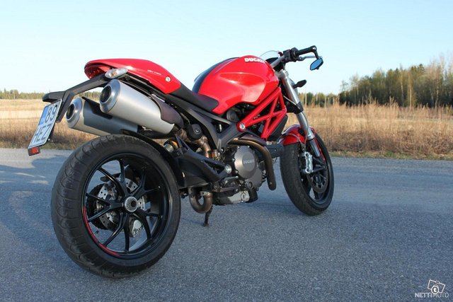 Ducati Monster 5