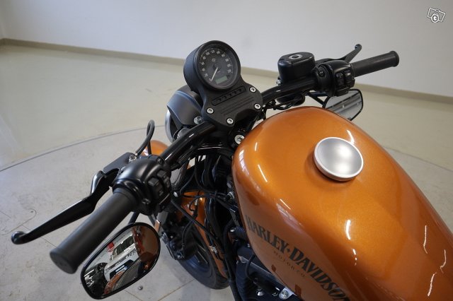 Harley-Davidson SPORTSTER 9