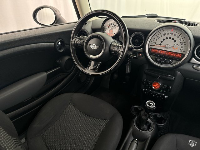 MINI Cooper D 25