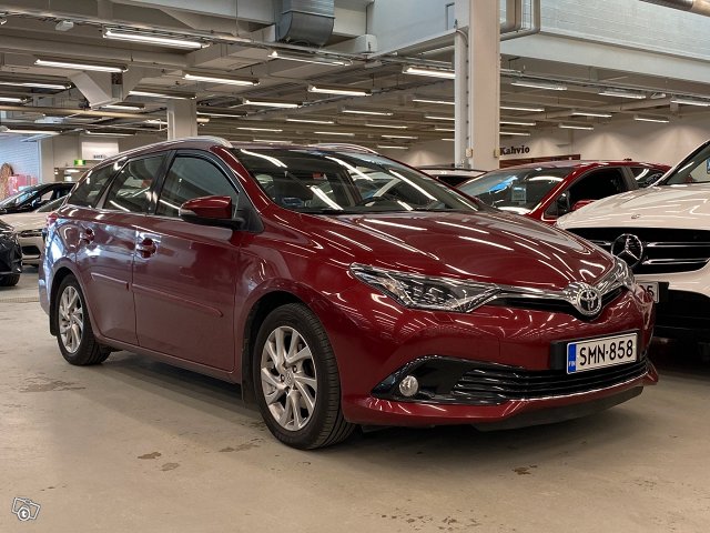 Toyota Auris 1