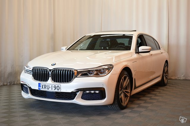 BMW 740 4