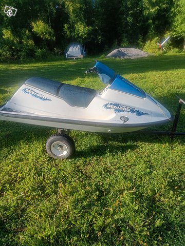 Sea-Doo 600 1