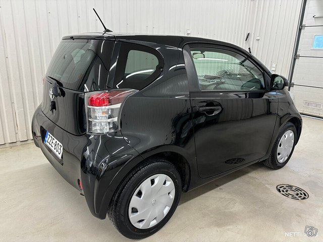 Toyota Iq 4