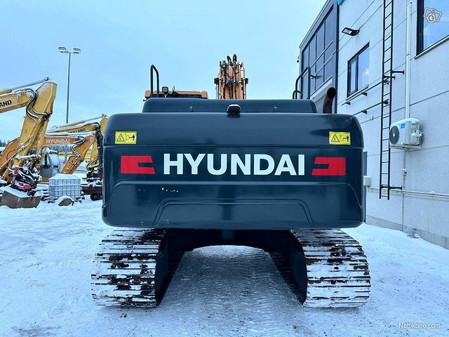 Hyundai HX220L PYÖRITTÄJÄLLÄ 3