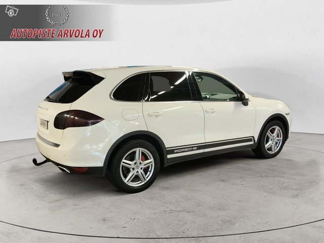 Porsche Cayenne 2