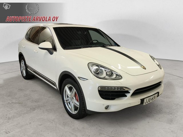 Porsche Cayenne 8