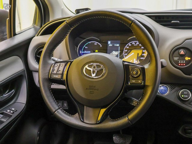 Toyota Yaris 4