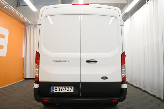 Ford Transit 7