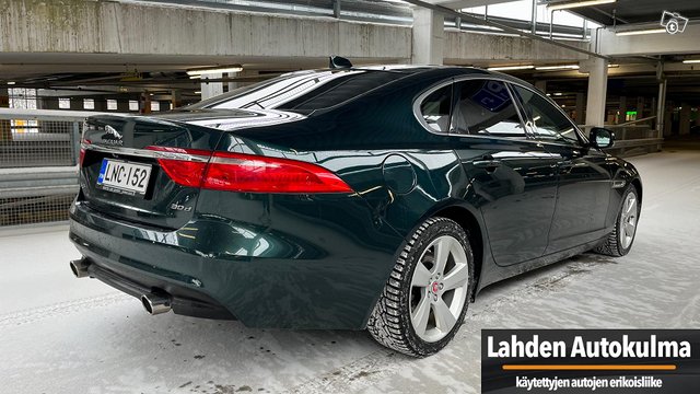 Jaguar XF 4