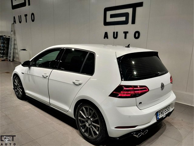 Volkswagen Golf 13