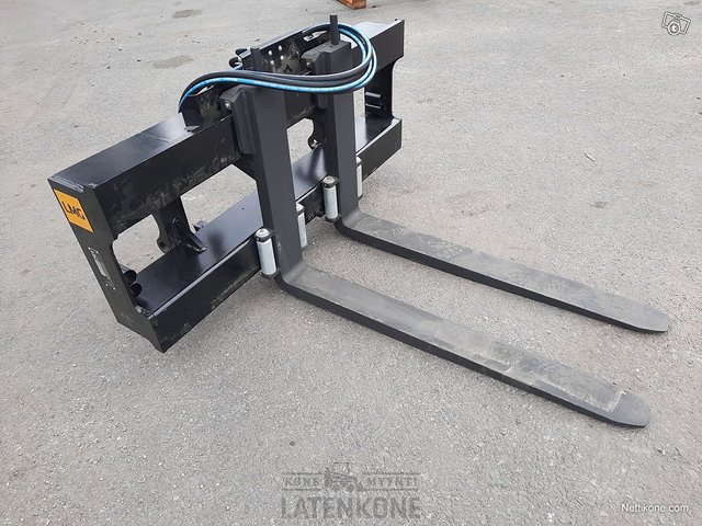 LMG Hydrauliset Trukkipiikit 4000kg 1500mm/1200mm Sivusiirto L30 1