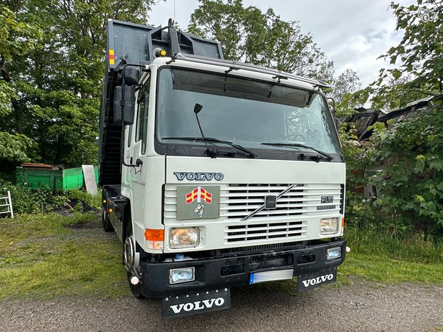 Volvo fl10 6x2 2