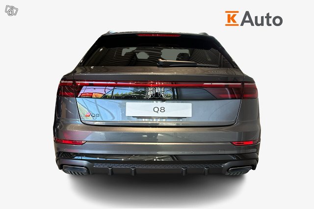 Audi Q8 3