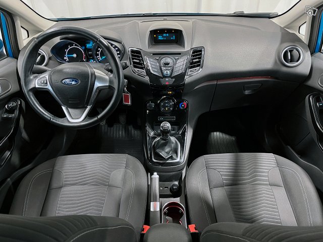 Ford Fiesta 10