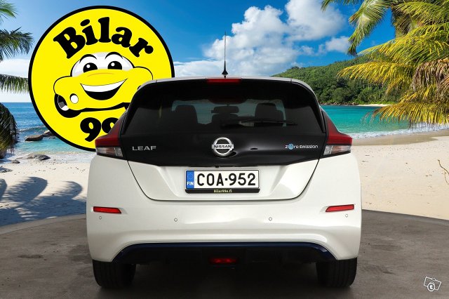 Nissan Leaf 4