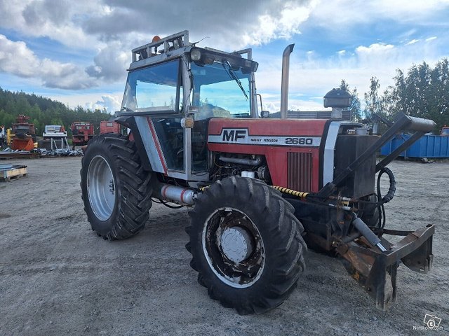 Massey Ferguson 2680, kuva 1