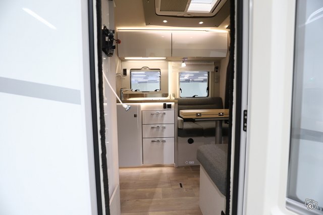 Hymer tramp s 685 10