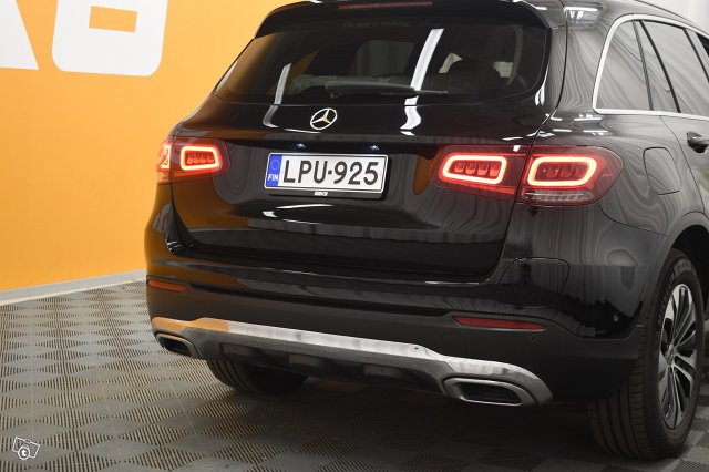 Mercedes-Benz GLC 9