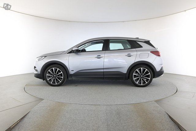 Opel Grandland X 2