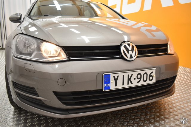 Volkswagen Golf 10