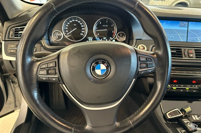 BMW 530 21