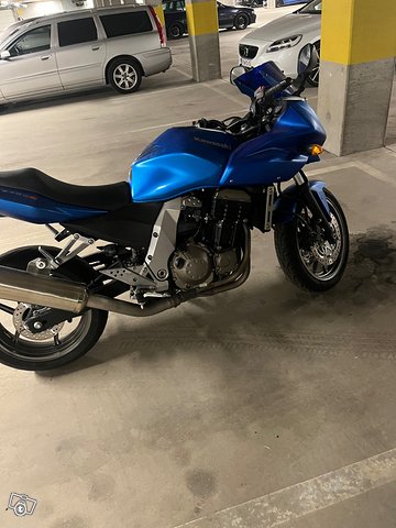 Kawasaki z750s, kuva 1