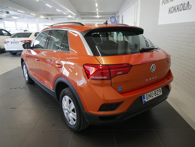 VOLKSWAGEN T-Roc 3