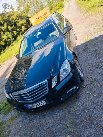 Mercedes-Benz E 250 1