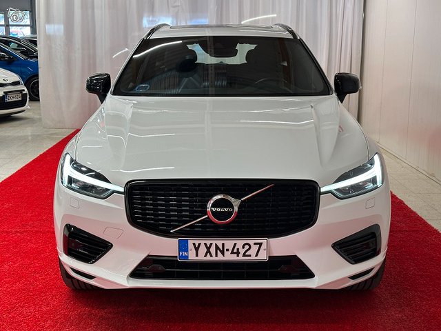 Volvo XC60 8