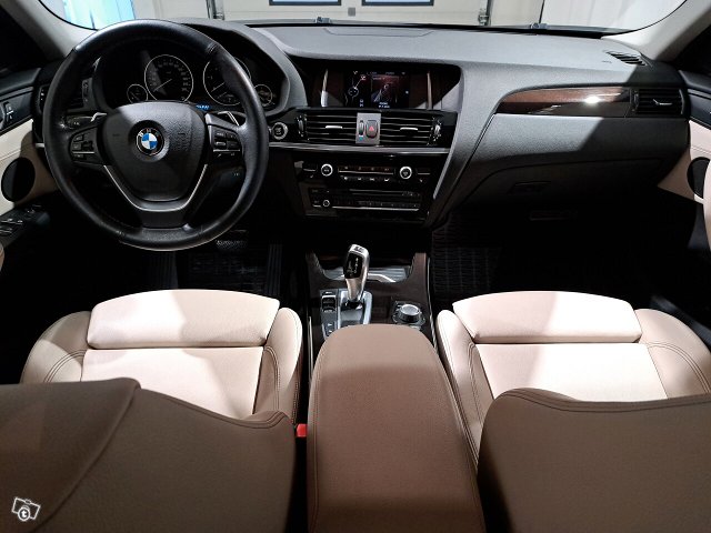 BMW X4 10