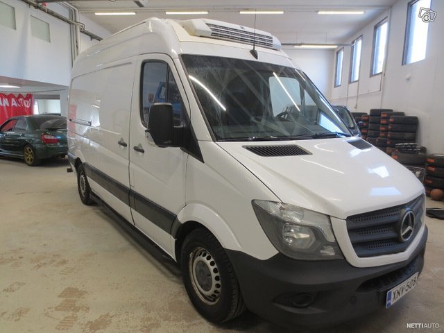 Mercedes-Benz Sprinter 4