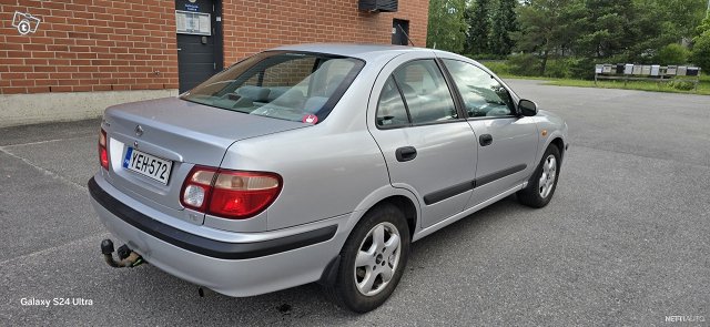 Nissan Almera 4