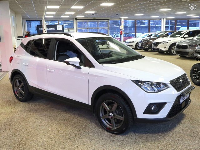 SEAT Arona 3