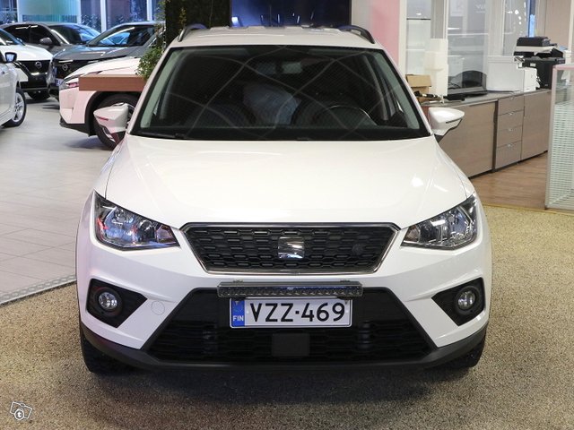 SEAT Arona 6