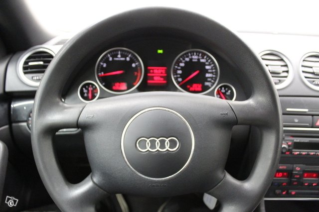 Audi A4 11