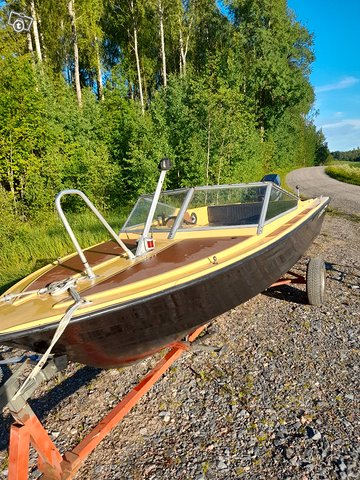 MV-Marin 480 S Evinrude 70 VRO 2