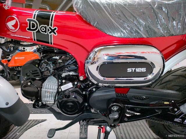 Honda Dax 16
