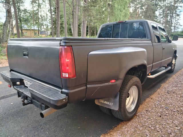 Chevrolet Silverado 20