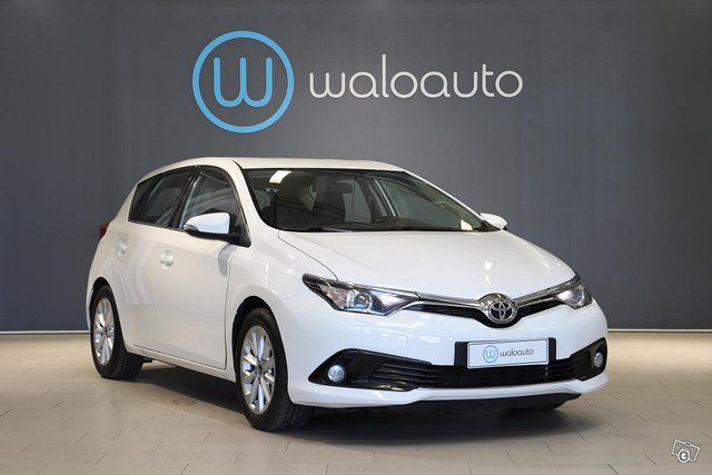 Toyota Auris 13